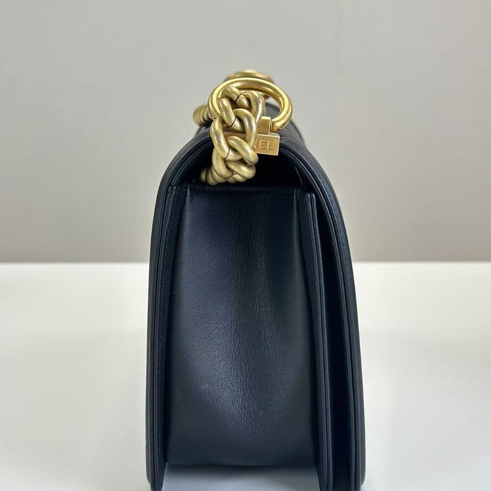 Chanel Black Lampskin Medium Boy Bag Shoulder Bag Crossbody - Picture 4 of 8